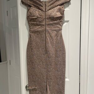 Off the Shoulder Midi Dreas